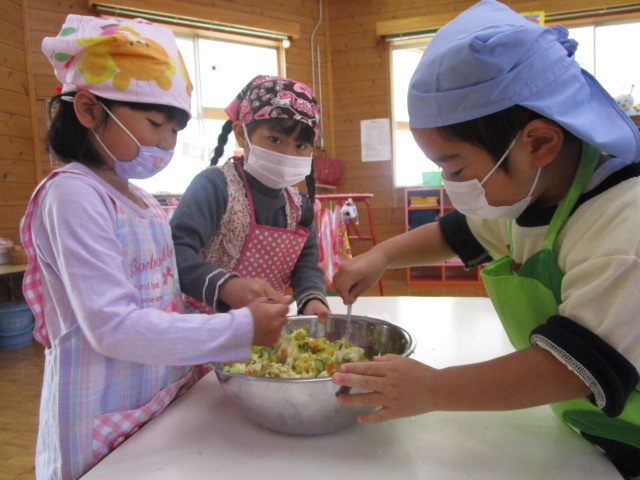 ののだけ幼稚園栽培活動と食育活動の推進2