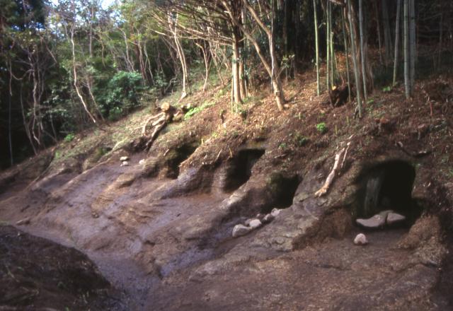 追戸・中野横穴墓群